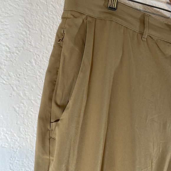 FABLETICS The Only Pant (Slim Fit) Front & Back Pockets Size 38x32 - Picture 7 of 15